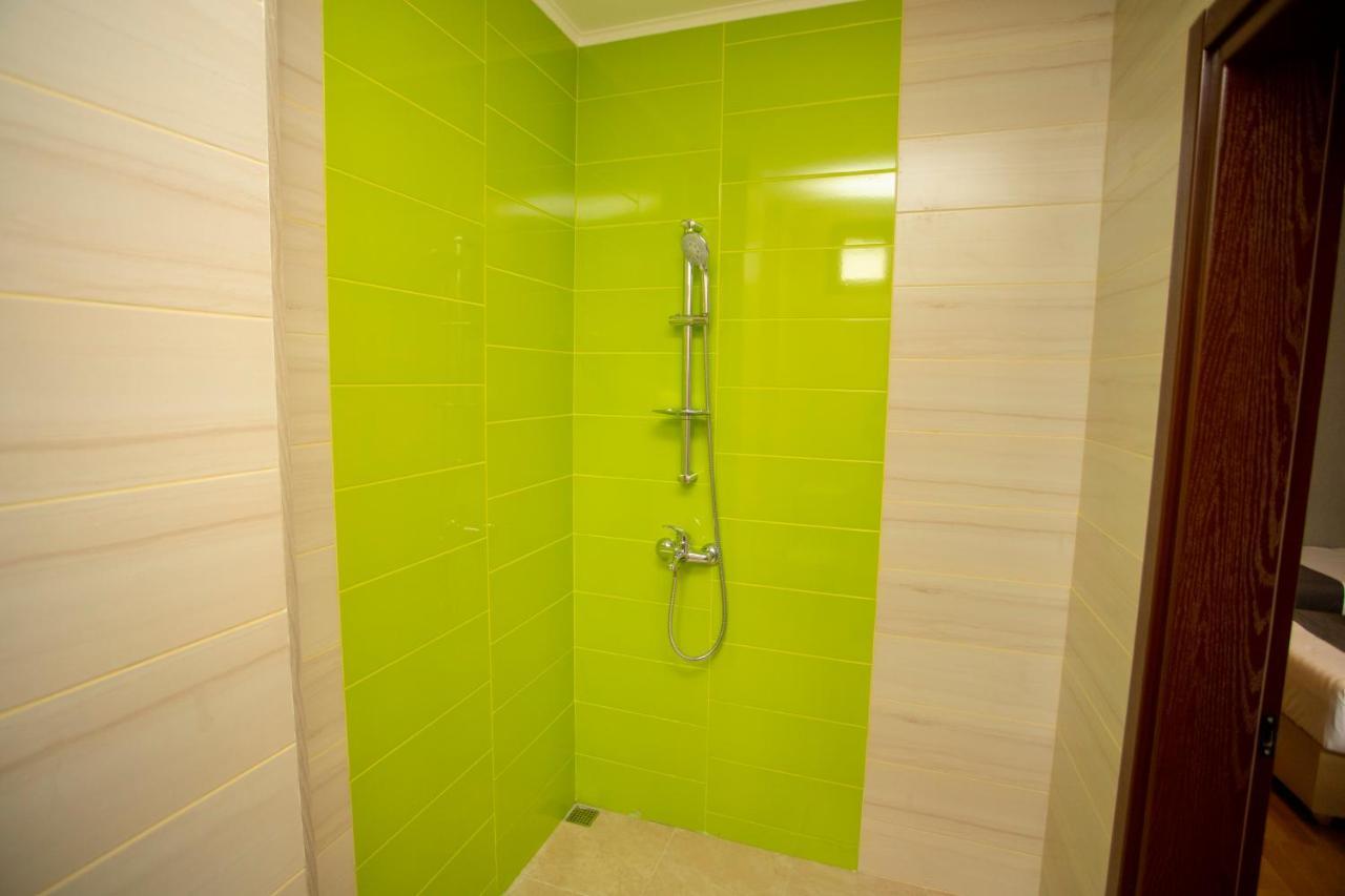 Hotel Pollux Batumi Esterno foto
