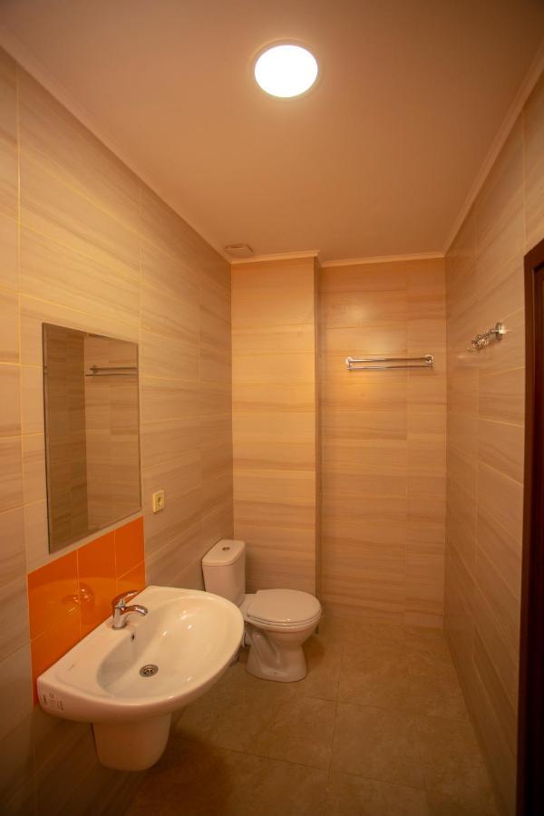 Hotel Pollux Batumi Esterno foto