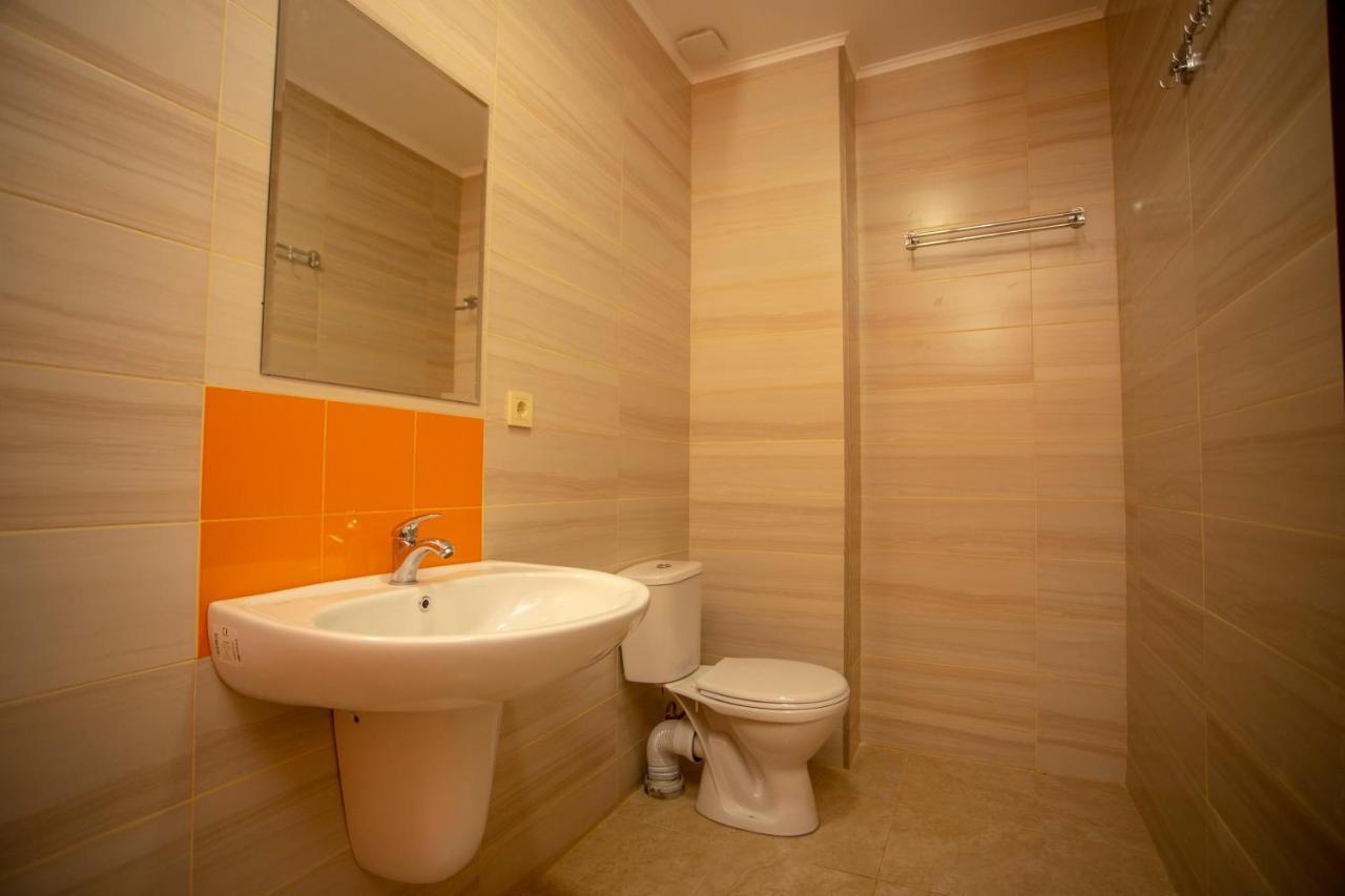 Hotel Pollux Batumi Esterno foto